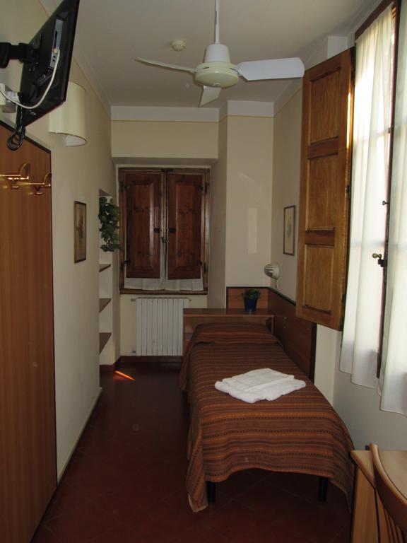 Foresteria Valdese di Firenze Camera foto
